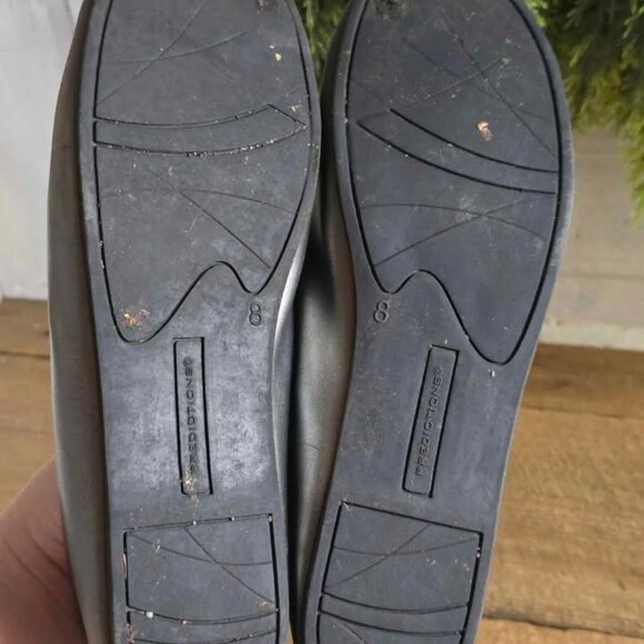 Size 8 Silver Predictions Ballet Flats Shoes - Picture 5 of 7